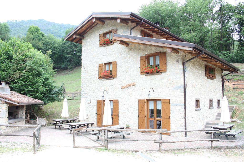 Sabbio Chiese Agriturismo Agrimonヴィラ エクステリア 写真