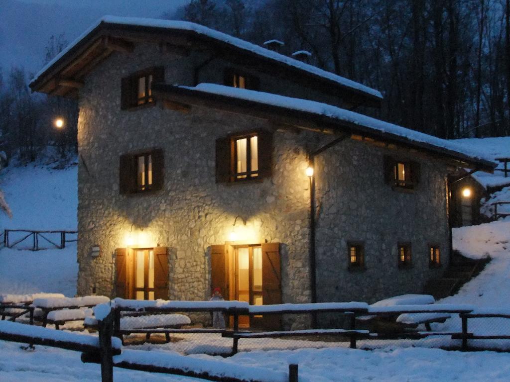 Sabbio Chiese Agriturismo Agrimonヴィラ エクステリア 写真